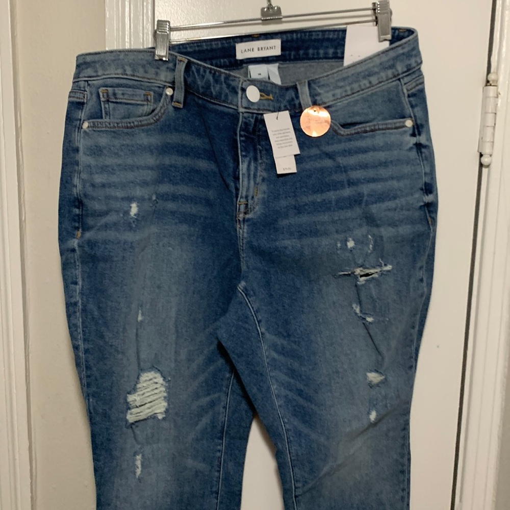 New with tags, girlfriend crop